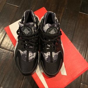 Nike Wmns Air Huarache Run Wmns Sz 6.5 NEVER WORN